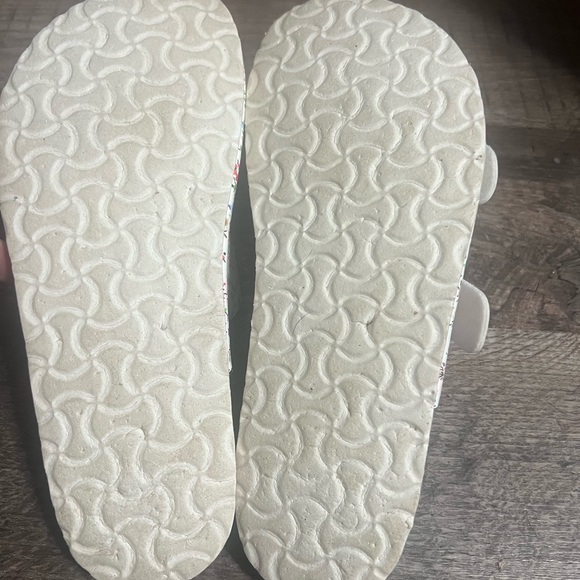 Woman’s sandals - Picture 3 of 3